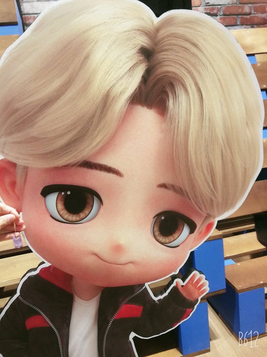 SylphShY's tweet photo. do you think #BTS #JIMIN will wear this? https://t.co/HdIgn5HCDL