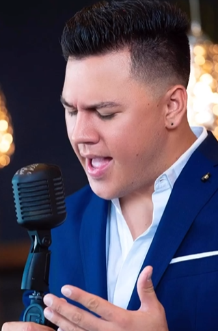 SBFansClubEs's tweet photo. Música Disponible: @StarlynBenitez
IHeart Radio: https://t.co/rGzNKyCdpK... 
Deezer: https://t.co/95ATN8EIfm... 
Shazam: https://t.co/8MqXjTt2Om... https://t.co/0FXAlhfbfr