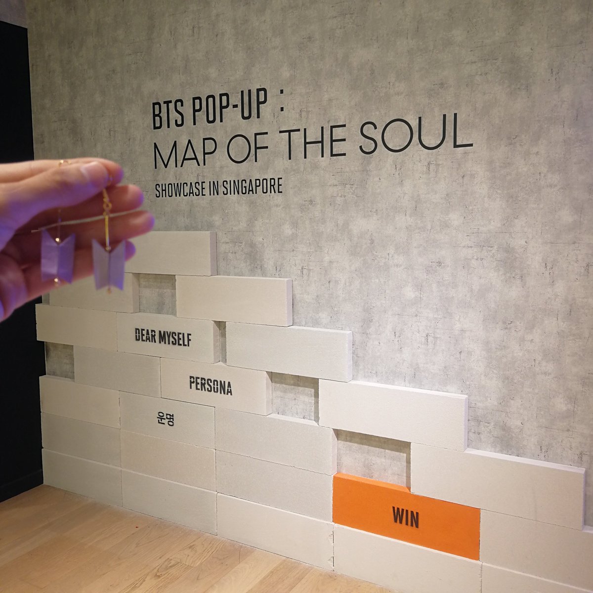 SylphShY's tweet photo. taking my mini origami #bts earrings for a trip to the bts pop~up in singapore! https://t.co/NfdX0tu17Z