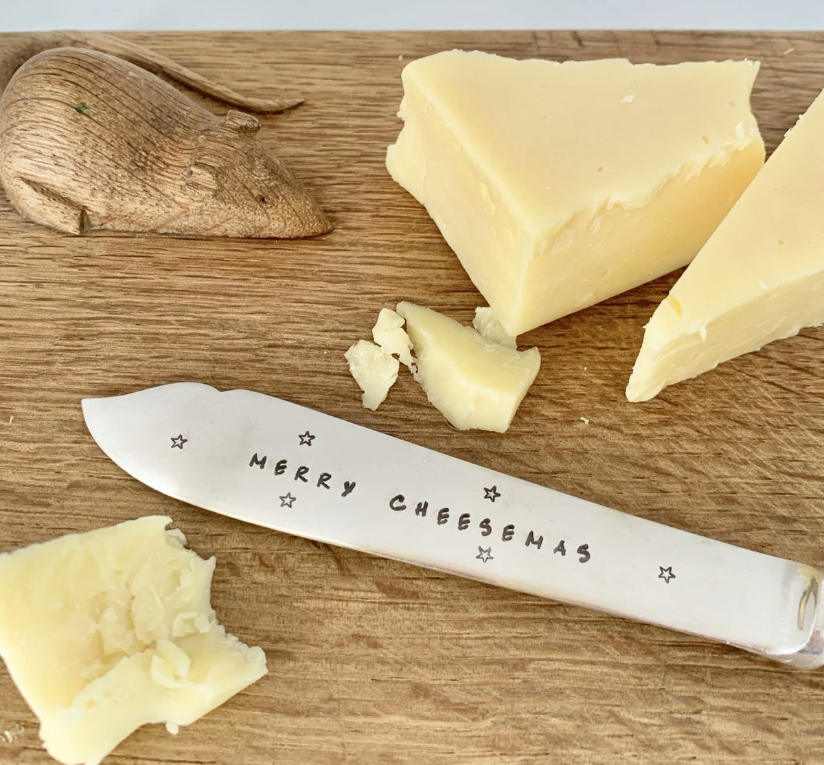 Fabulous Cheese knife gift from <a href="/vintagecandy2u/">Vintage Candy</a> Great for Christmas Supper! #tbch #cheeseknife #cheeseaccessories thebritishcrafthouse.co.uk/product/silver…