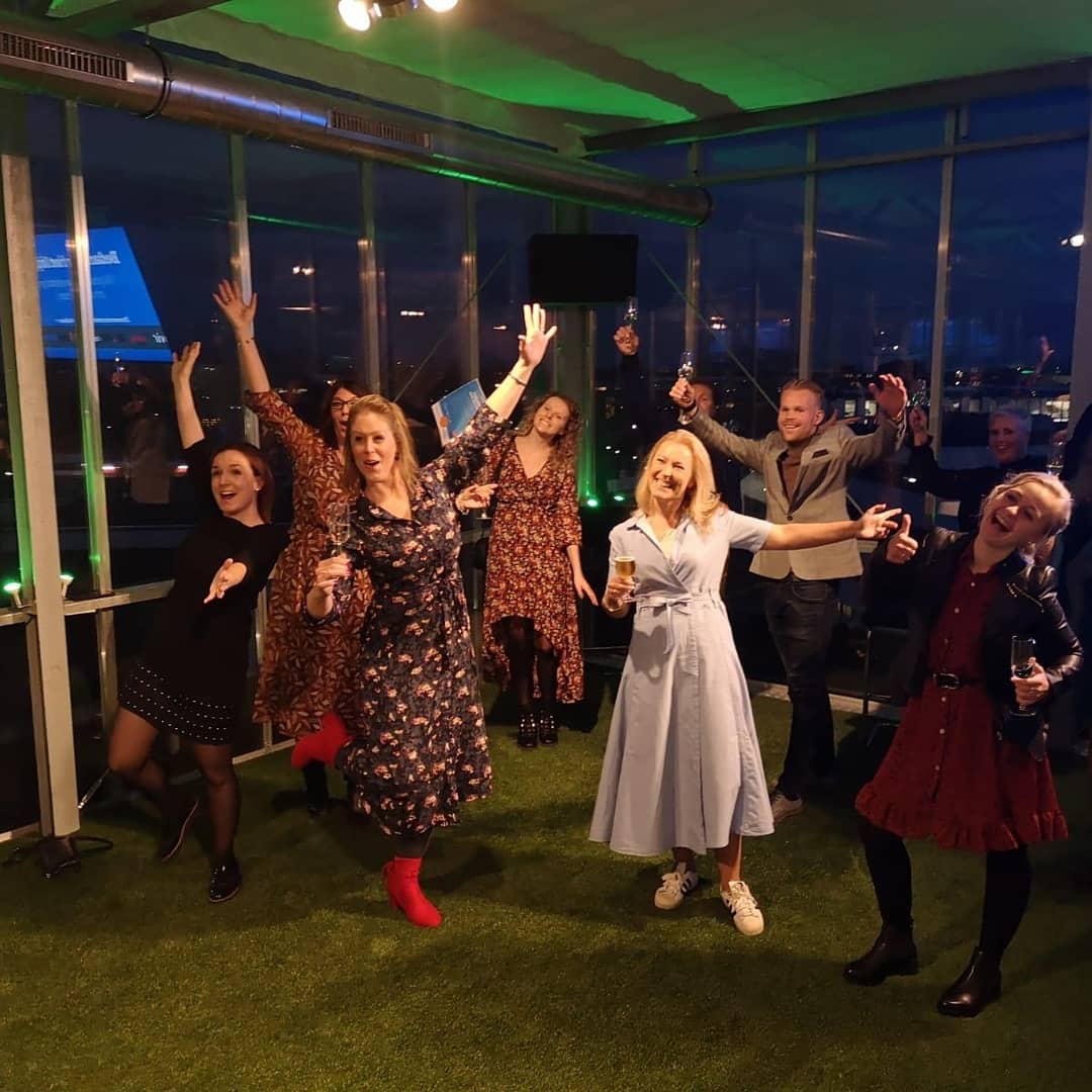 StudioSwing's tweet image. ZZP'ER van het jaar draagt rode schoenen! Lees het in mijn blog studioswing.nl/educatief-onde… Dank aan @StZZPNederland en @fotyawards