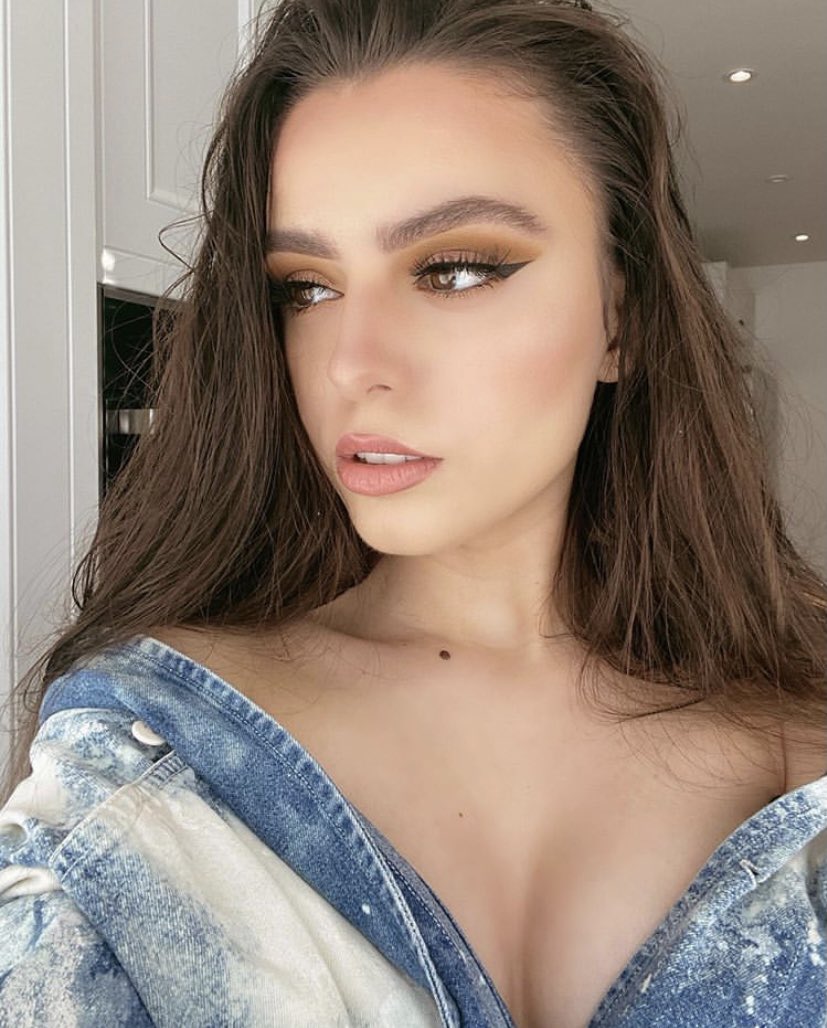 1092Aym's tweet photo. beauty 🥺🤍

#cher #cherlloyd #cherlloydfans #cherlloydupdates #cherlloydbrats #brats #cherlloydisbeautiful #cherlloydworld #cherlloydedit #cherlloydisperfect #cherlloydqueen #cherlloydisamazing #cherlloydbrats #brats https://t.co/KUy55pNpWP