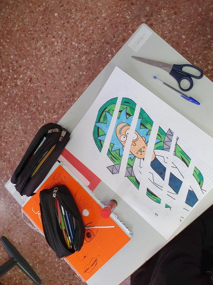GrupoSorollaEdu's tweet photo. Alumnado del #Colegio Martí Sorolla realiza un taller didáctico-creativo Online con el @MuseoGuggenheim de Bilbao, de la mano de @Glb_Learning, conocen a la artista Lee Krasner, realizando un collage siguiendo las indicaciones de las educadoras del museo
#culturasegura #arte https://t.co/5Ox1Bfx0LH