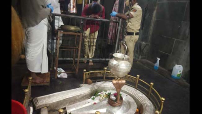 pudharionline's tweet image. श्री क्षेत्र भीमाशंकर मंदिर भाविकांसाठी खुले | पुढारी 
#pudharinews @pudharionline #bhimashankartemple
@CMOMaharashtra