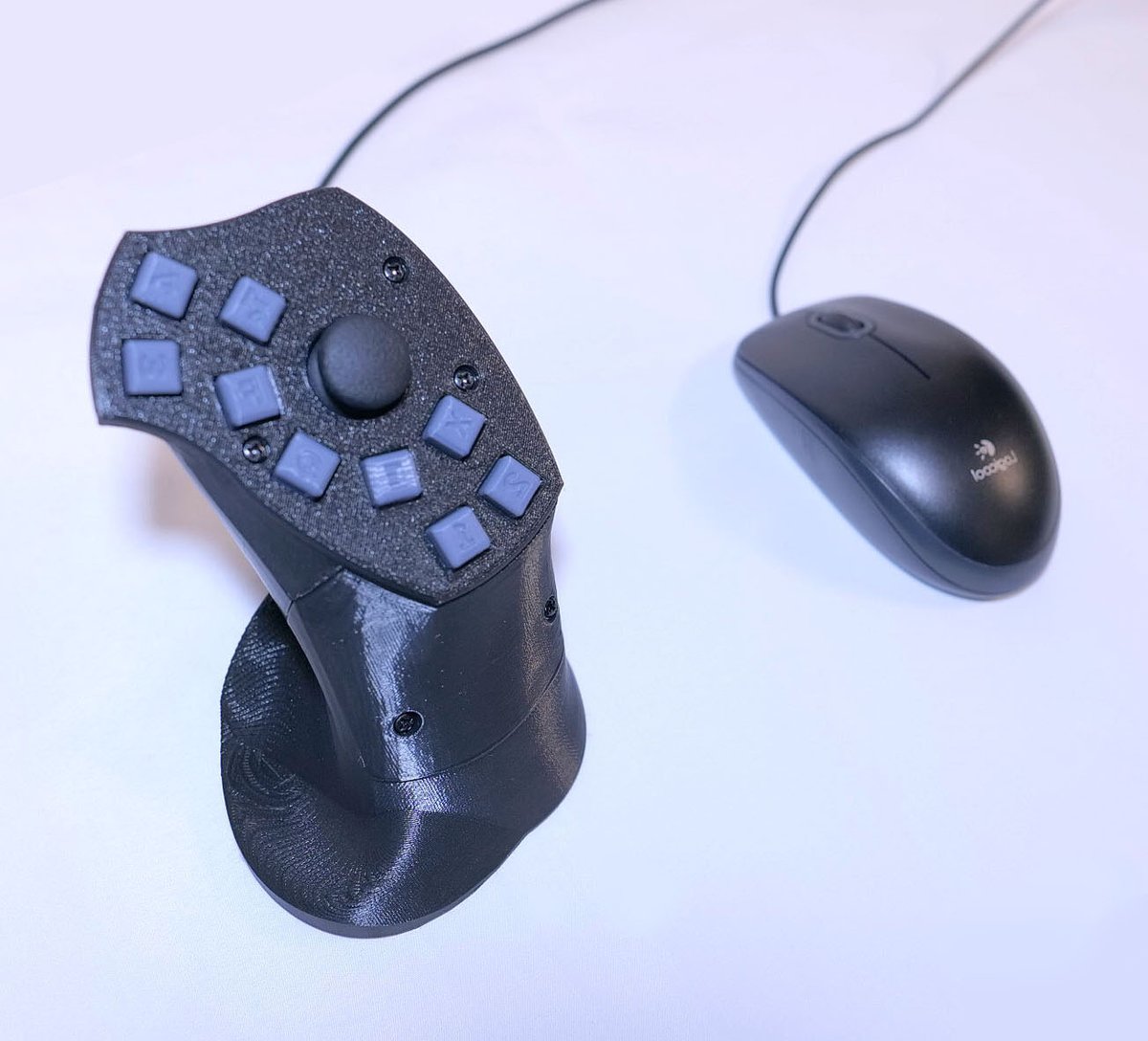 ラピンク / マウスと使うコントローラー を開発してます (@Kideaji) / X