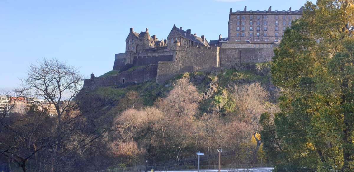 20Dining's tweet photo. 241 days have passed since we last served our customers. Today we welcome back our customers and what a glorious view of the castle with blue sky to return to. #covid19secure @RA_Food @lamesjaw @grantst1967 https://t.co/pdGUXAnTVZ