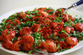 IndiainSpain's tweet photo. #Chicken65 es un plato clásico de aves de corral con orígenes en Chennai. Consiste en pollo frito que se marina con jengibre, limón, chiles rojos y una variedad de otras especias. Este popular plato tiene muchas variedades en diferentes estados.
#Comidadelaindia #DeliciasIndias https://t.co/F0uZEOfgFy