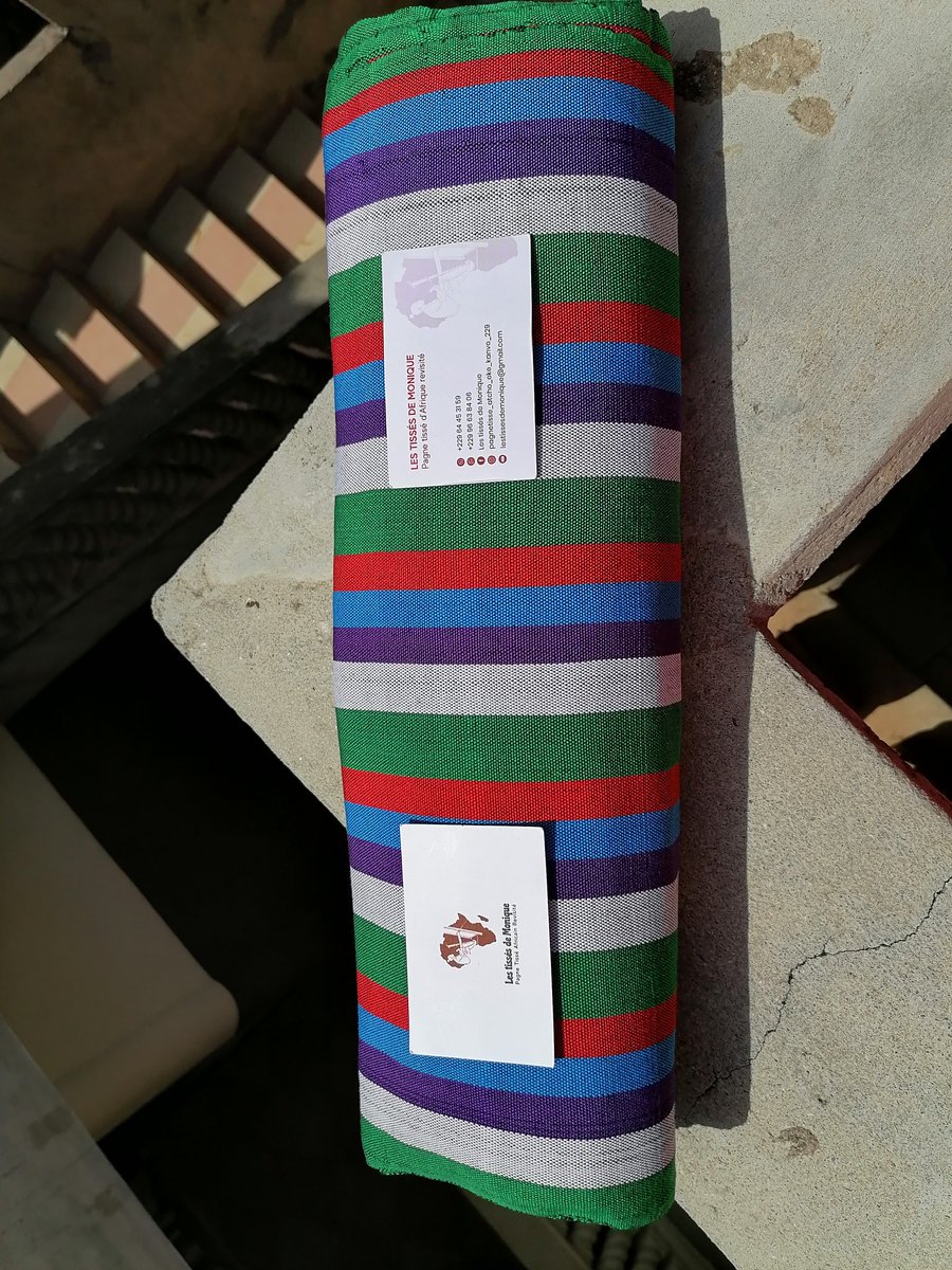 egistelle's tweet photo. Je ne porte pas de KANVÔ parce-que c'est trop cher.

Pardon arrêtes ces excuses.  As-tu déjà contacté une fois les_tissés_ de_monique*? 

Les pagnes tissés les moins chers qui puissent se faire au Bénin🇧🇯, avec possibilité de choisir vos motifs, composé vos couleurs😍😍 https://t.co/cQHOaS9ou3