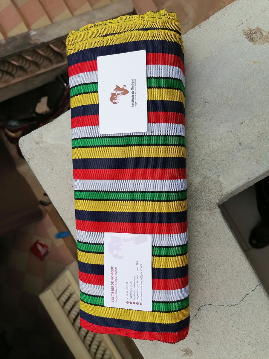 egistelle's tweet photo. Je ne porte pas de KANVÔ parce-que c'est trop cher.

Pardon arrêtes ces excuses.  As-tu déjà contacté une fois les_tissés_ de_monique*? 

Les pagnes tissés les moins chers qui puissent se faire au Bénin🇧🇯, avec possibilité de choisir vos motifs, composé vos couleurs😍😍 https://t.co/cQHOaS9ou3