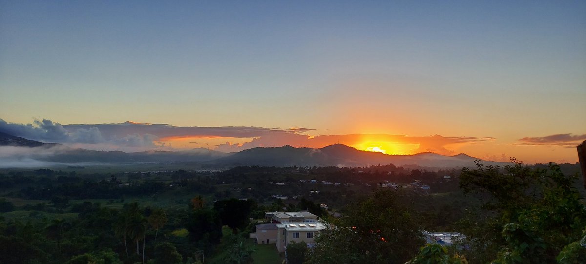 Pacodeleon's tweet photo. Buenos dias https://t.co/KWn4RKkfvl