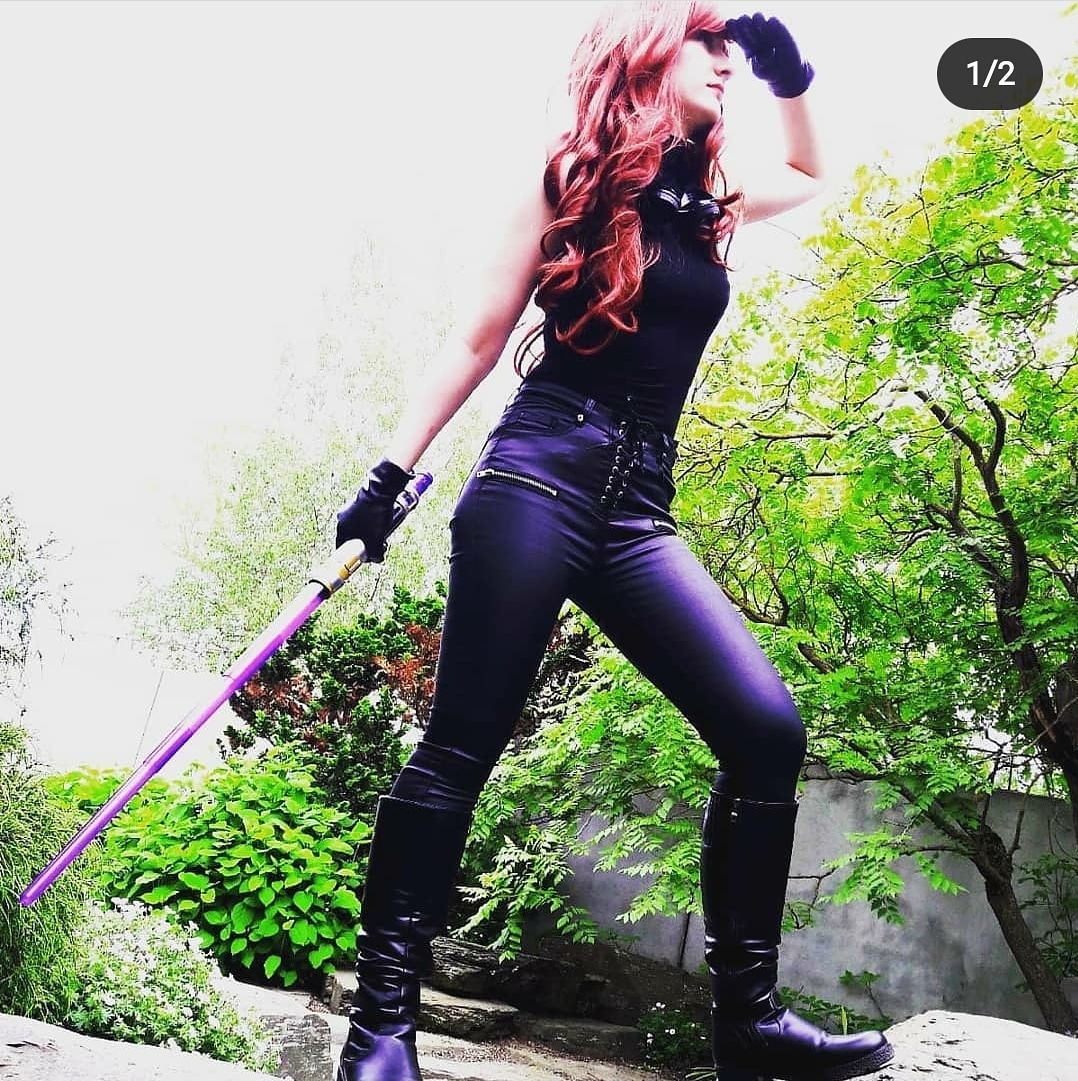 What is Mara Jade looking for? Who's the next target of the #EmperorsHand ?
#marajadecosplay by @jaded_of_mara 
#MaraJade #marajademonday #maramonday #expandeduniverse #starwarslegends #Legendsneverdie #swtorfamily #swtor