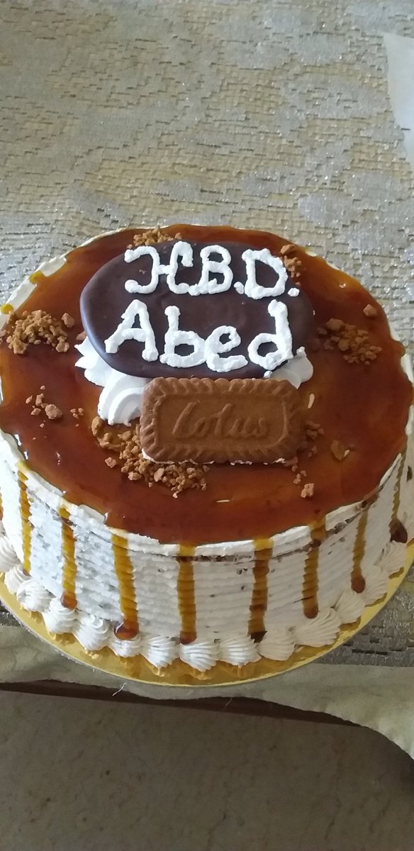 BeirutCityGuide's tweet photo. Mouthwatering cake designs by the one and only 3ammo Taha! He bakes from his modest home in Saida and needs our support. You can reach him on 70618668.

@TahaAbd22473047 https://t.co/vUkToMA47O