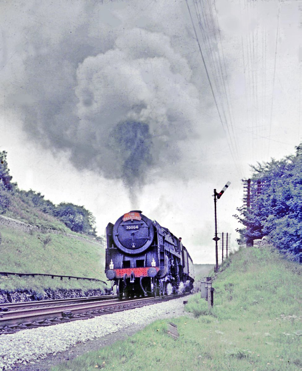 iansderbyshire's tweet image. Exactly!

@PeaksDalesRail &amp;amp; @MEMRAP1 are working to achieve essentially the same for the equally iconic Manchester - Derby route... passenger, freight &amp;amp; heritage services... which would serve the Peak District National Park and enable #ModalShiftToRail

[Photo: Colin Boocock]