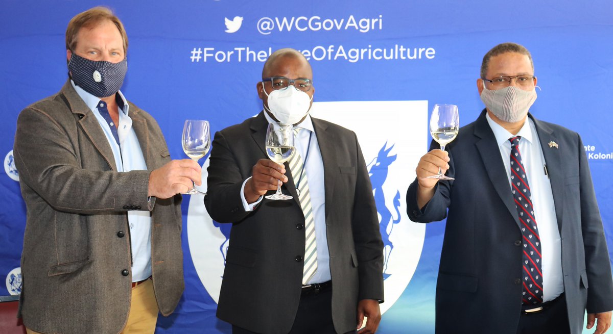 WCGovAgri's tweet photo. [JUST IN] The @WCDoA supports wine tourism employees with R12million funding. The Wine Tourism Workers Support Stipendium was launched by Minister of Agriculture, Dr Ivan Meyer together with @Vinpro_za at Elsenburg. Read more: https://t.co/esvxROPQBJ
#ForTheLoveOfAgriculture https://t.co/6R13plal8v