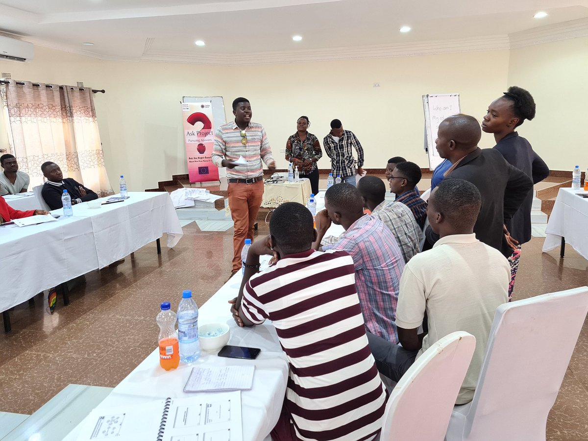 ZambiaAsks's tweet photo. After Livingstone and Lusaka it is the turn for young graduates in Kabwe and Mpika to be trained in a rights-based approach to CSO work and public resource monitoring. #EuropeanUnion #AskProject https://t.co/n43C1s1OZN