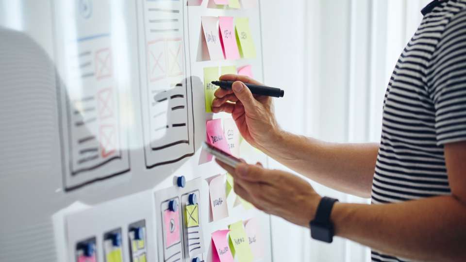HRZone's tweet photo. This year we learned to expect the unexpected. As we head into 2021, what lessons can HR professionals take with them? https://t.co/PKL9NAiMTu #futureofwork #HRlessons @edayssoftware https://t.co/GIntiwaoaV