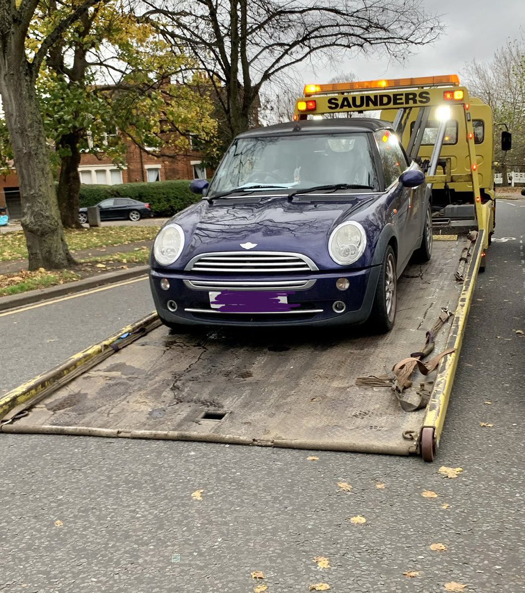 AliceCooperMini's tweet image. Off for an adventure #brokendown #mini #minicooper #alicecooper #convertible #recovery #mechanic #adventure #breakdowntruck #hopefullybefixedsoon