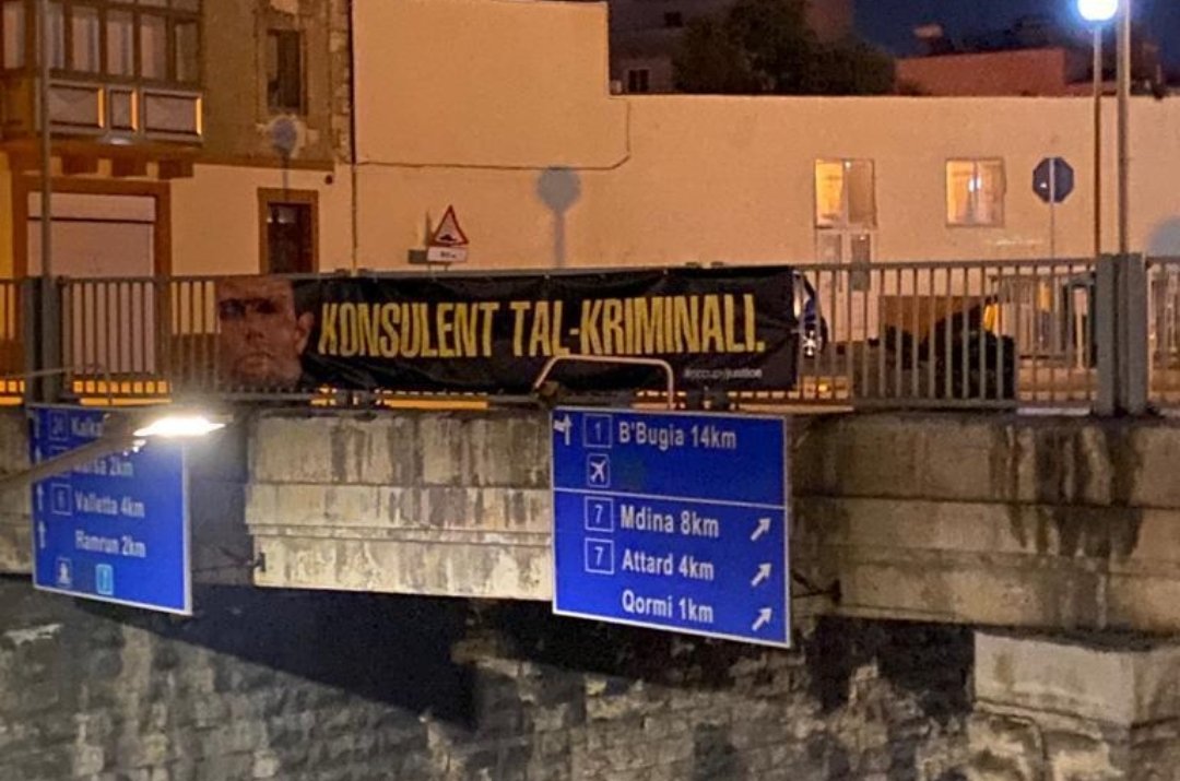 AlessDeeCrespo's tweet photo. Isa Bobby 🏋️‍♂️ x'daqsxejn ta' titlu dan. Ara tirbahx xi premju 🏆  bhal Joseph tieghek. M'intix 'il boghod ta. 

@occupyjusticema https://t.co/OieEPwJ0YM