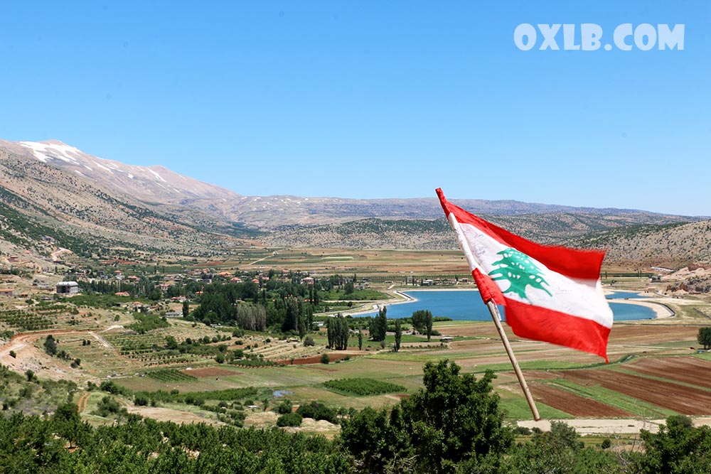 onefineart's tweet photo. Having the Lebanese flag floating over the Beautiful national Yammoune. Visit https://t.co/BQIWMwsypk #lebaneseflag #lebanonflag #yammoune #yammouneh #floating #lebanon #discoverlebanon #oxlb https://t.co/KAkjzqCMFz