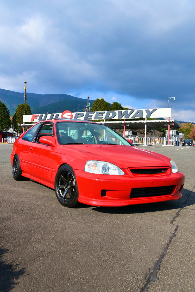 ruka_em1's tweet photo. 報告が遅れましたがカローラFXからEMシビッククーペに乗り換えました😝
車が変わりましたがこれからもよろしくお願いします😊 https://t.co/PCiin3B17A