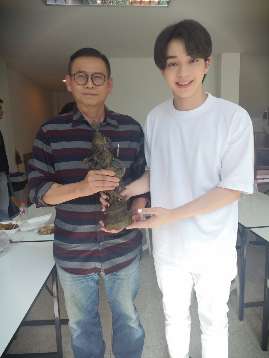 Praepailin4's tweet photo. ขอบพระคุณเฮียชาญชัยแห่งร้านตำหรับยาลาดพร้าว71นะคะ ที่มอบพระกฤษณะให้น้องบาสวันนี้นะคะต่อนี้ไปของให้มีแต่สิ่งที่ดีดี ดีแล้วก็ขอให้ดีอีกเจริญรุ่งเรืองนะคะสาธุ🙏🏻🙏🏻🙏🏻🙇‍♀️👩‍👧‍👦❤️❤️❤️❤️❤️❤️ https://t.co/rn1Vz3qtGT