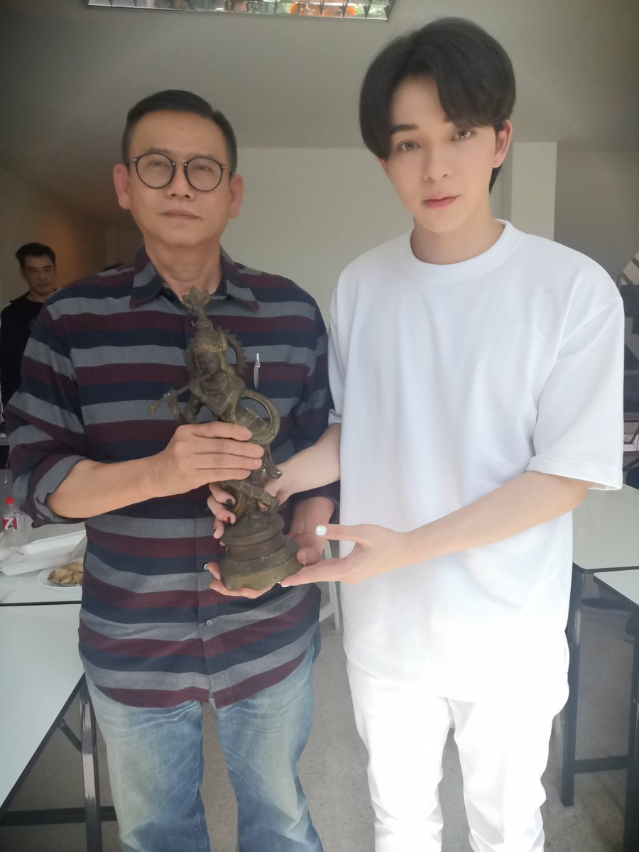 Praepailin4's tweet photo. ขอบพระคุณเฮียชาญชัยแห่งร้านตำหรับยาลาดพร้าว71นะคะ ที่มอบพระกฤษณะให้น้องบาสวันนี้นะคะต่อนี้ไปของให้มีแต่สิ่งที่ดีดี ดีแล้วก็ขอให้ดีอีกเจริญรุ่งเรืองนะคะสาธุ🙏🏻🙏🏻🙏🏻🙇‍♀️👩‍👧‍👦❤️❤️❤️❤️❤️❤️ https://t.co/rn1Vz3qtGT