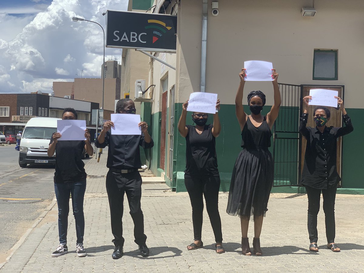 Maluleka's tweet photo. Northern Cape workers  #sabcpicket https://t.co/0jGxgUOMui