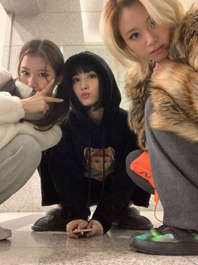 SNLQS's tweet photo. samochaeng ig updates https://t.co/msqmyrE2A3