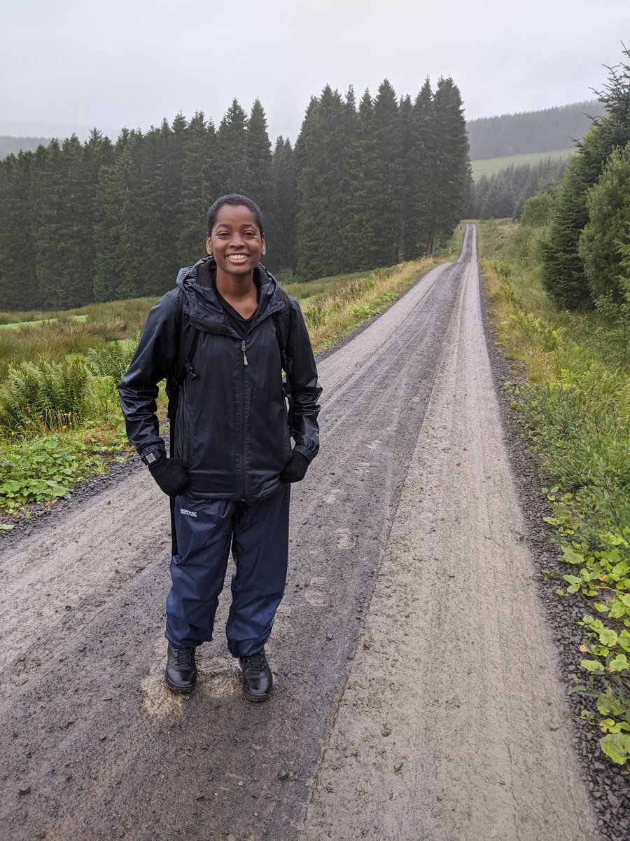 SimSci9's tweet photo. Hey I'm Simone (she/her), a co-founder @BlkInData #BlackInDataWeek 👋🏾 

I'm a 3rd year #PhD student @UniofNewcastle, UK. I use #Bioinformatics to understand how babies form their immune cells. I'm also @DisInHigherEd

I 🖤 books, music, MCU &amp; greenery 🌿 #BlackInDataRollCall https://t.co/o5Nk525SvB