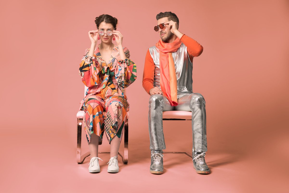 Electrónica y tradición acústica. En este Músicas del Agua se puede oír lounge, el trip-house, el dance, el afrobeat y lo electroafricano, e instrumentos clásicos como el piano, el violín y los metales. Y hay alguna que otra sorpresa.

gladyspalmera.com/musicas-del-ag…