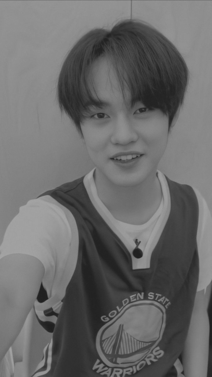 Hi,
Salken divanse vixen jjevax
panggil vixen saja
mutualan? Rt/like 
fambest? Dm
gua agak slr
#roleplayerindonesia 
#roleplayer 
#rpworld 
#mutualan