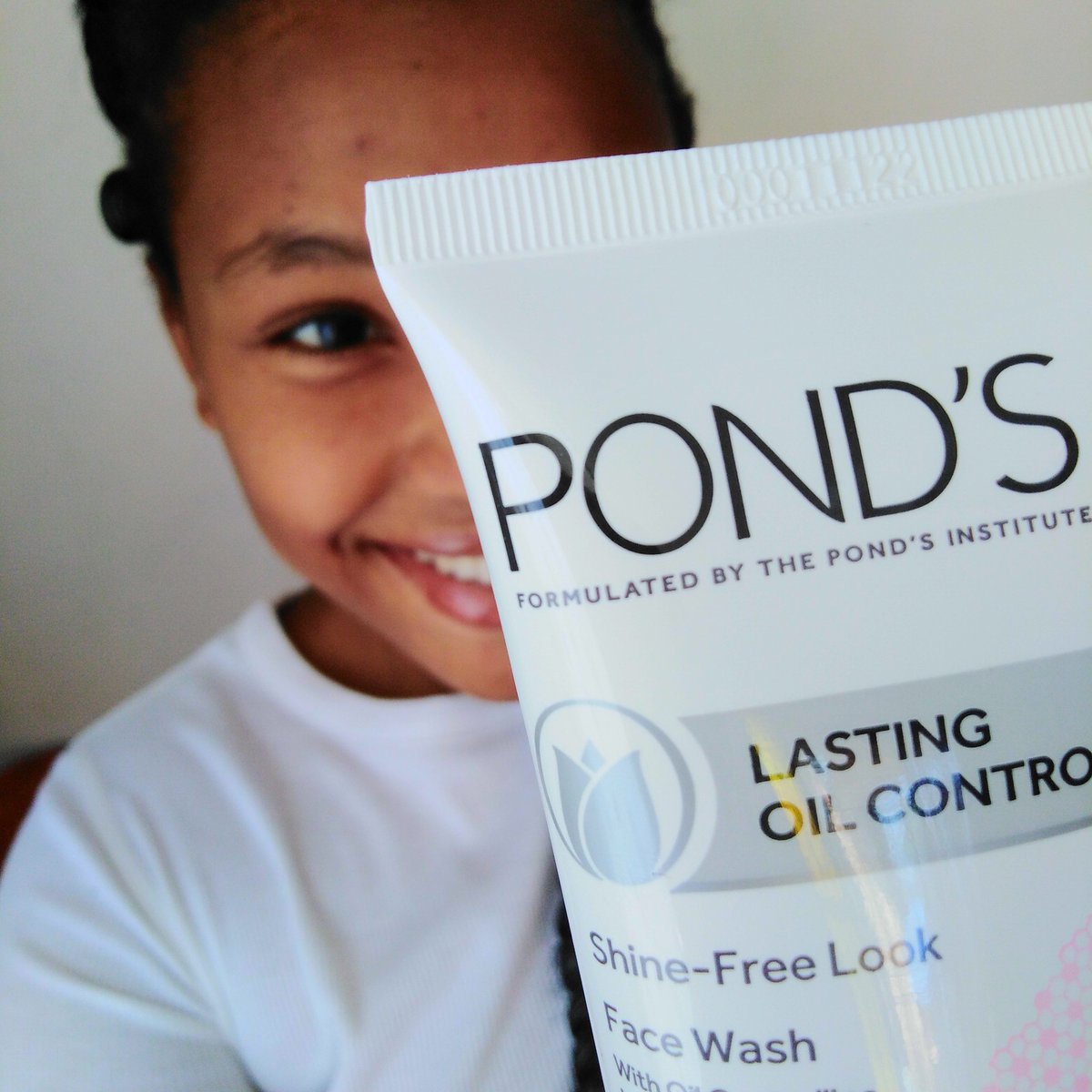 Xolile_Miya's tweet photo. #goodbyeoilyskin 🌷 🌷 🌷
#pondssa 🌷 🌺 https://t.co/PEZSfedVPf