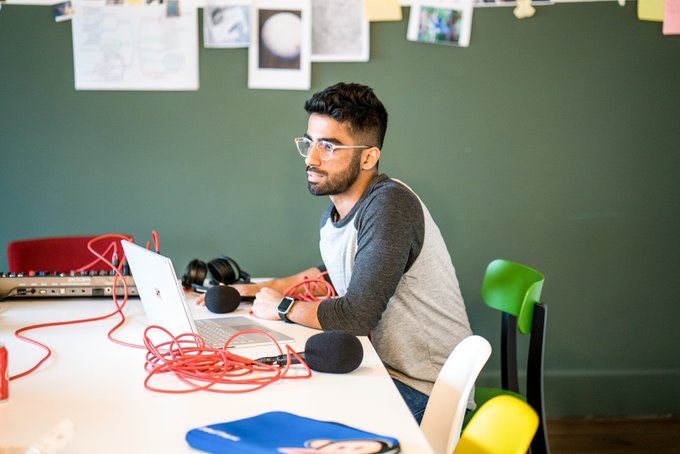 CreativesInSTEM's tweet photo. #CreativeInSTEMoftheWeek is @ozy_ismail, a neuroscientist, science presenter, podcaster and comedian (he/him). https://t.co/rDVKUAwiSu