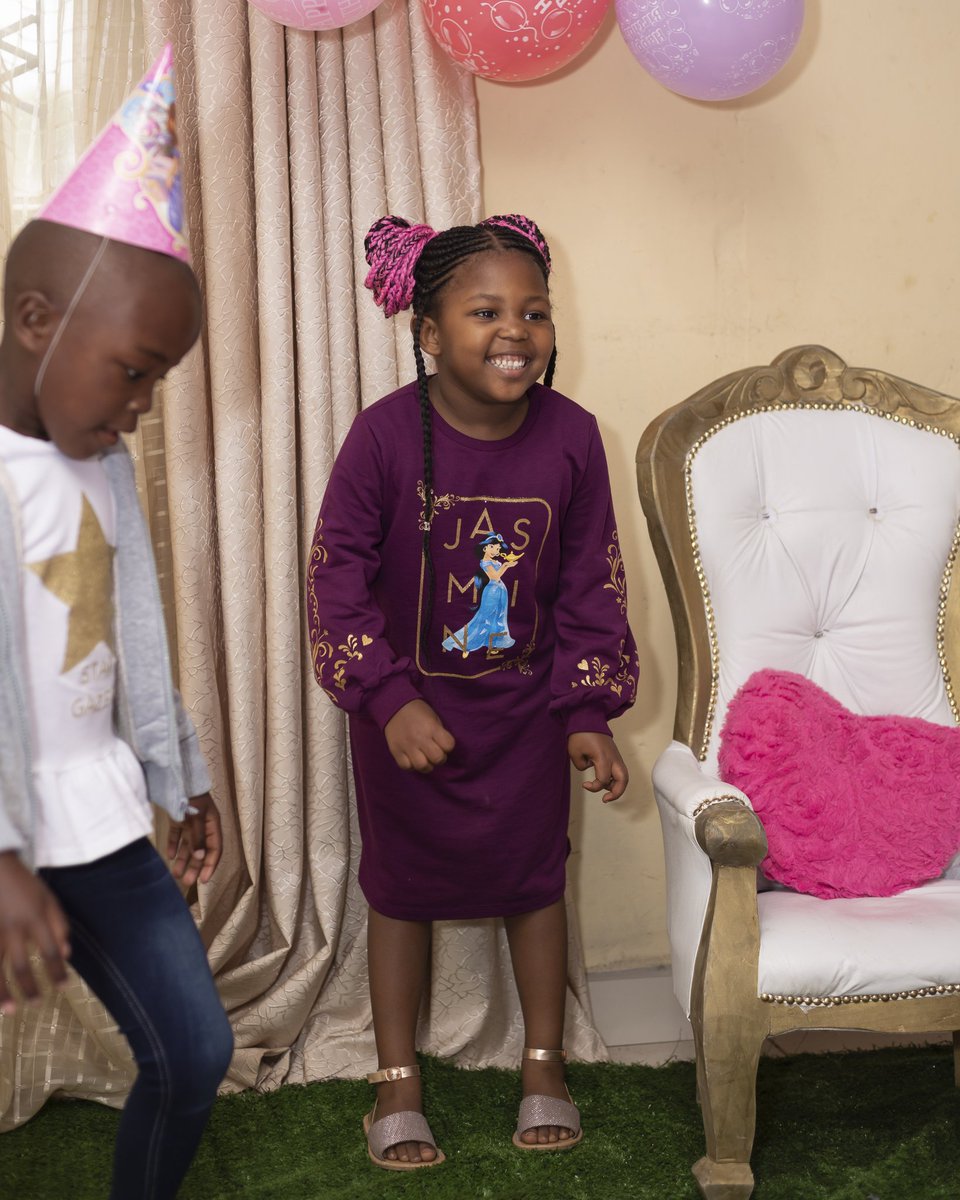Lohlo9's tweet photo. @jamclothingsa @11pm This is Skhona Masuku 5 years old. When she grows up she wants to be an actor. Cindy Mahlangu is her favorite actor ❤️ https://t.co/sXk7Zfly6Q
