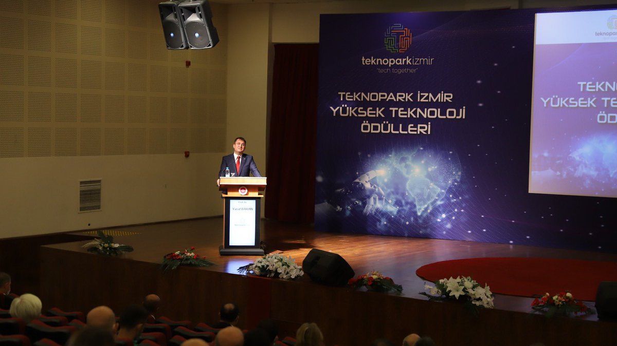 ProfYusufBaran's tweet photo. Ar-Ge, inovasyon ve girişimcilik faaliyetlerinin ödüllendirildiği Geleneksel Teknopark İzmir Yüksek Teknoloji Ödüllerimiz, on bir ayrı kategoride sahiplerini buldu. 

@tcsanayi @varank @tubitak @vestel @adresgezgini @biolivearge #Vestel https://t.co/uGA4vxtPFQ
