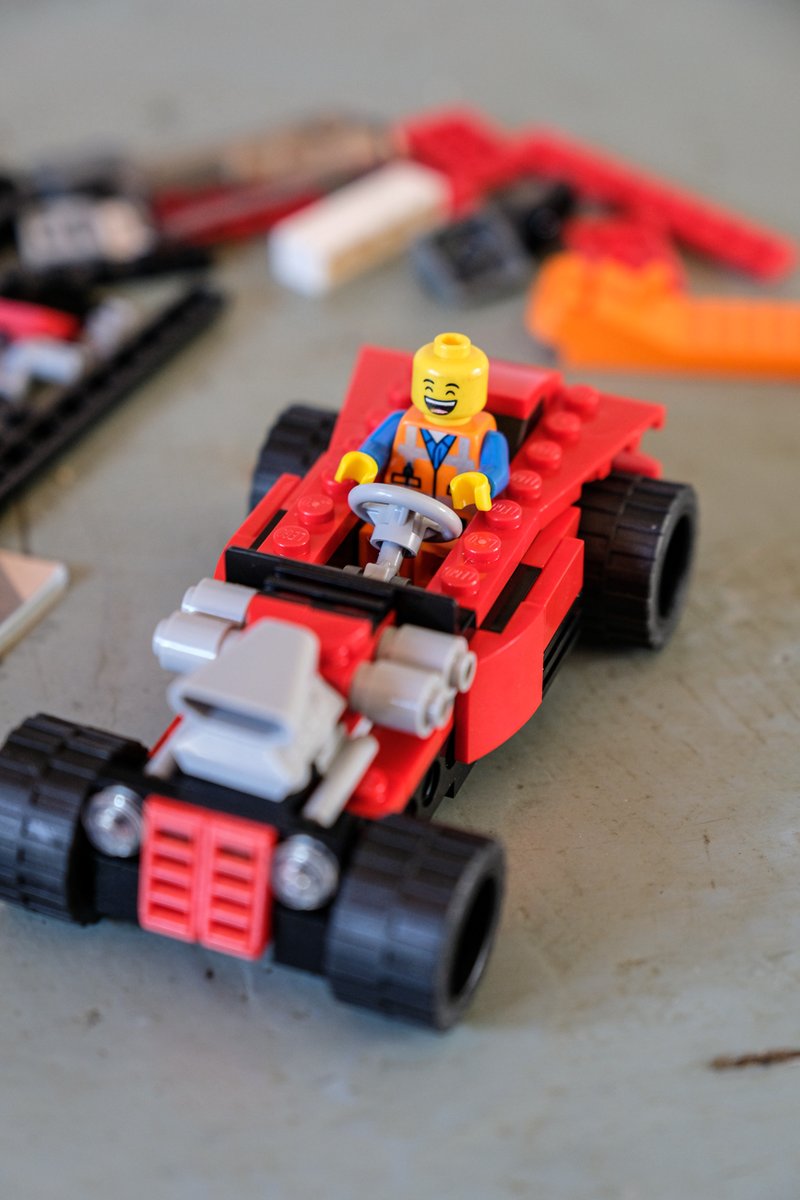JeffSiepman's tweet photo. Looking for a fun LEGO set to add to the Christmas shopping list for you or the kids? Check out my review of the Creator 3-in-1 Sports Car Set: https://t.co/wKCUxV9yYt

#LEGO #LegoCreator #MVMReviews https://t.co/5IGvLf6NFu