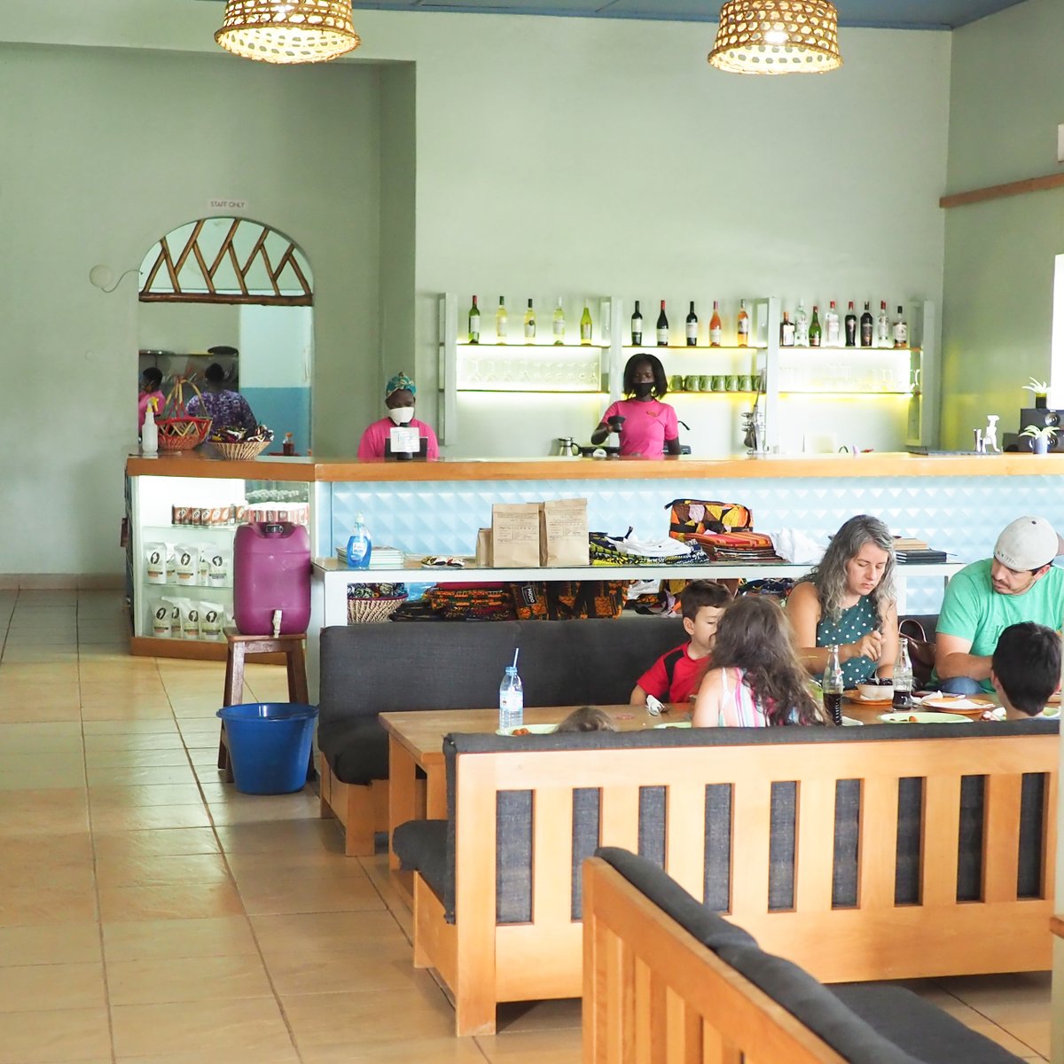 November 2018

The newly #renovated #cafe reopened its doors in the front room of the new property. It was a LOT of work, but it was all worth it to be able to enjoy this #beautiful and big space every day. The cafe launch was a #hugesuccess.