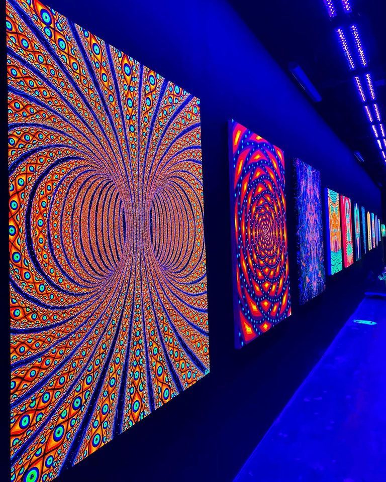 salckd's tweet photo. We're obsessed with @area15official 's new psychedelic immersive art gallery in Las Vegas 🤩 https://t.co/Nf69Geed6H https://t.co/yoRoOs5ysS