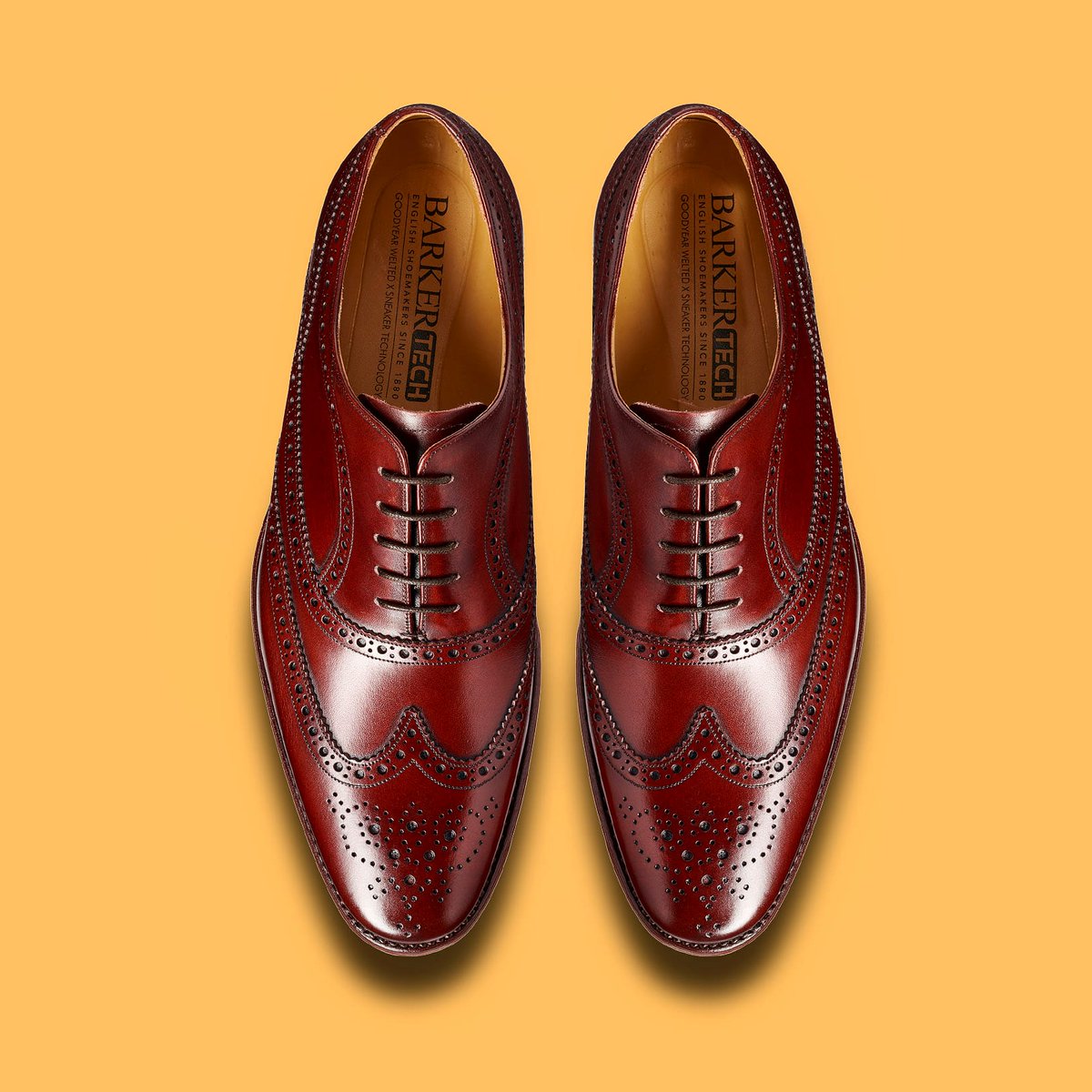 UNMUTE_URSELF's tweet photo. Monday's: Nothing a little shopping spree can't fix. A new TURING colourway for the Barker Autumn/Winter 2020 collection.A classic full brogue and a firm favourite for anyone with a special occasion in mind #igaspofficial #barkershoesltd #mondaystyleinspo #newarrivals #cherrycalf https://t.co/LetgfthDZV