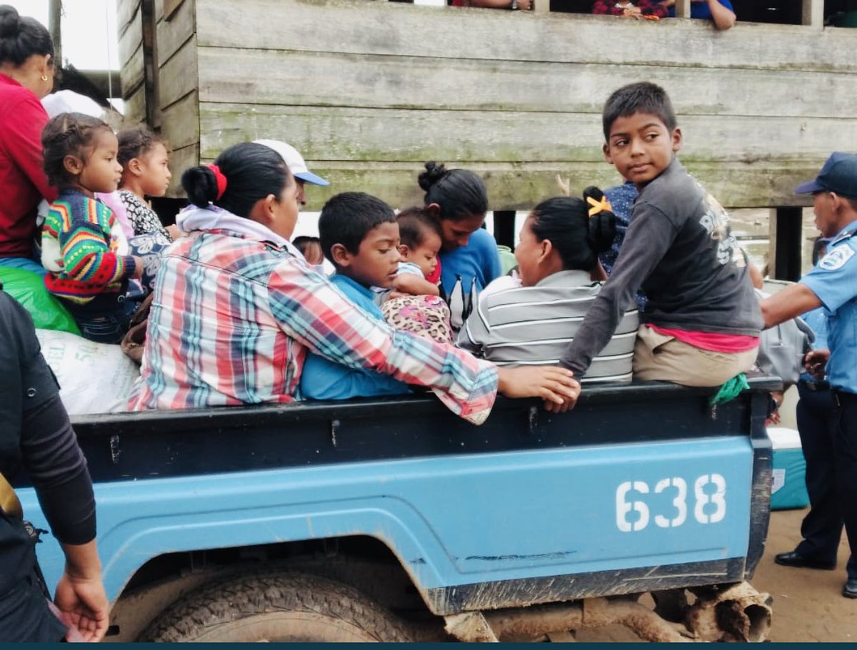 El Gobierno de Nicaragua a través del COMUPRED en el municipio de Prinzapolka continúa en la movilización y resguardo de las familias de la comunidad de Limbaikan

 #Nicaragua #DanielMiPresidente2021 
#PLOMO19 <a href="/AlejaCastro89/">✌︎︎𝙰𝚕𝚎𝚓𝚊𝚗𝚍𝚛𝚊 𝙲𝚊𝚜𝚝𝚛𝚘✌︎︎ 🇳🇮🇻🇪🇨🇺</a>