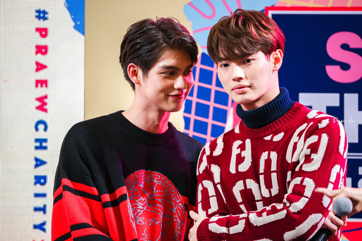 Inthupha2's tweet image. #ไบร์ทน้องวินยังไม่ได้พูด
คนเขาตั้งใจฟัง~😌🤣