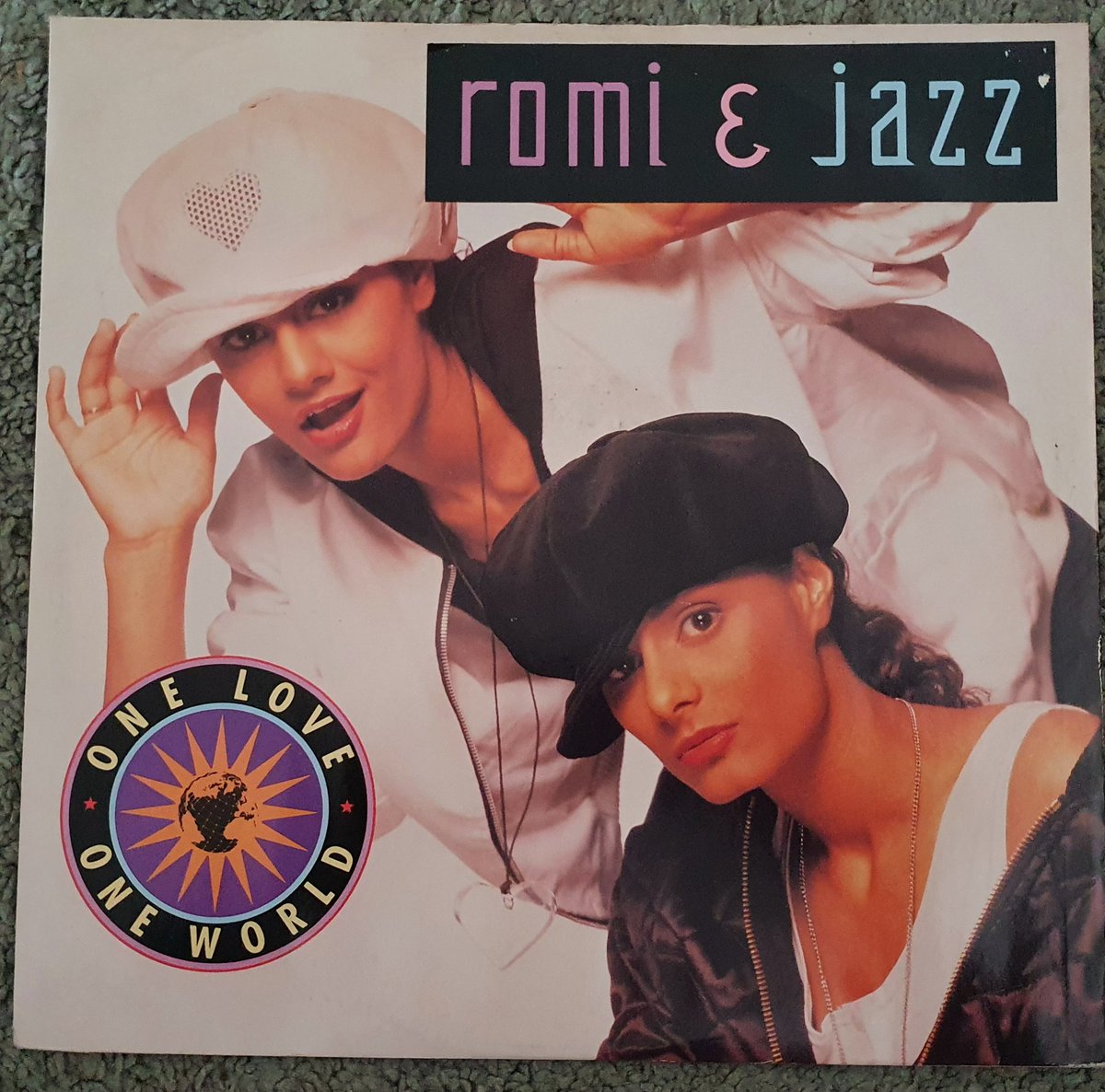 derekcburgess's tweet photo. Just came across this underrated classic from #StockAitkenWaterman #RomiAndJazz #OneLoveOneWorld in my collection. I loved this but it didn't do anything on the charts @PWLHitFactory @_MSM_HQ @mikestockmusic @PeteWatermanOBE #MattAitken https://t.co/StJ3GUW2Bu