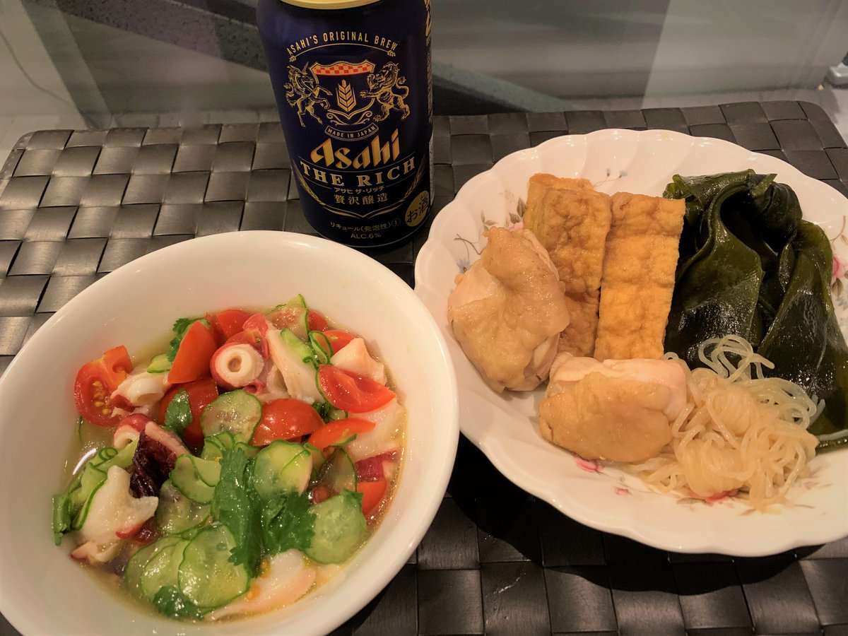 ジオさん 晩ご飯 おうちごはん タコ きゅうり ミニトマト パクチーのシェビーチェ 鶏肉 厚揚げ 昆布 しらたきの煮物 はじめタコの酢の物を作るつもりが パクチーとミニトマトがあったのでシェビーチェに変更しいました ライムを使うところを