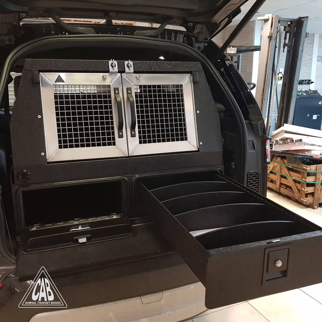 CABboxes's tweet photo. Landrover Discovery 5 fitted with CAB2 double dog box, single drawer &amp; storage unit combo. Built to order by hand by our inhouse team. Got a design contact @CABboxes on 01653 697096 or info@cabtransitboxes.co.uk for a free consultation &amp; quotation
#cabtransitboxes #cabboxes #cab https://t.co/Ay3l53QBtg