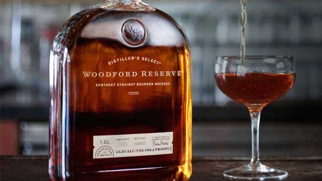 Bullmetshop's tweet photo. Descubre con Bullmet el Whiskey Labrot Graham Woodford Reserve, premiado en numerosas ocasiones como el mejor bourbon del mundo, bebiéndolo solo o con un cóctel bien elaborado es sencillo entender el porqué.

Descúbrelo aquí: https://t.co/qZKk80LL4d https://t.co/sUyF5W0Gx8