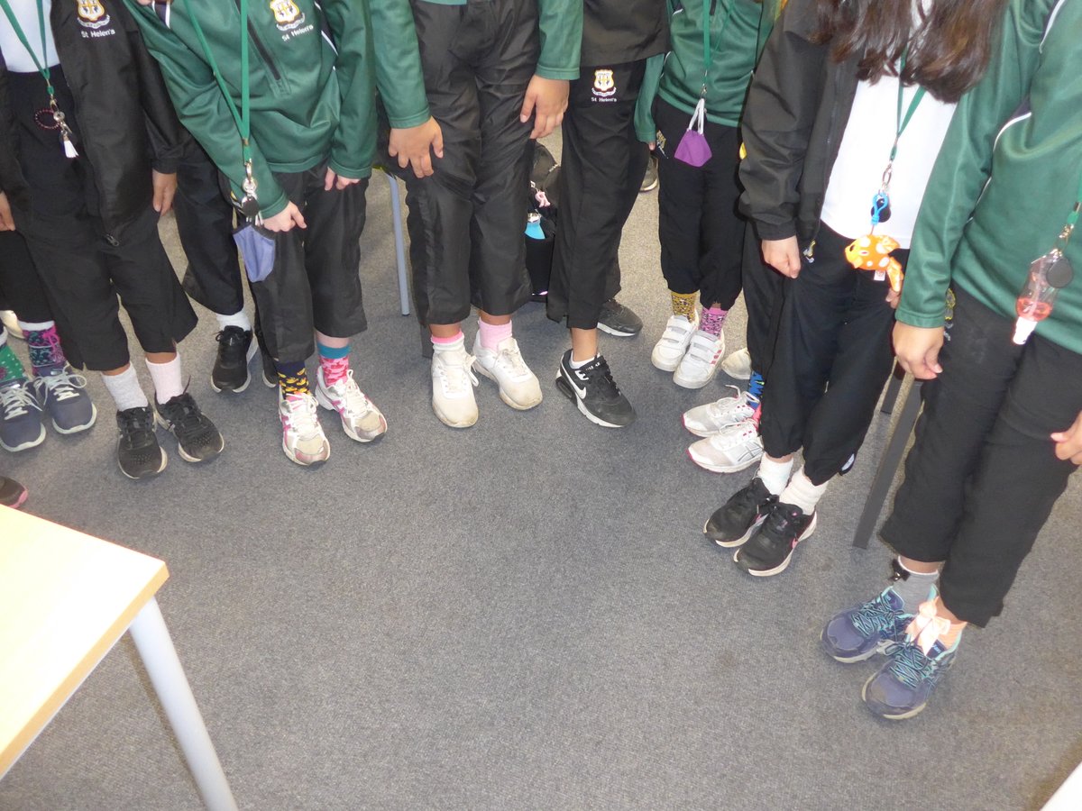 StHelensSchool's tweet photo. Our whole school initiative, #1000ActsofKindness launches today to shine a light on the importance of kindness during #AntiBullyingWeek. The aim is to collectively amass 1000 acts of kindness through a variety of different activities from #OddSocksDay to creating form pledges https://t.co/kyfI6vGaJ5
