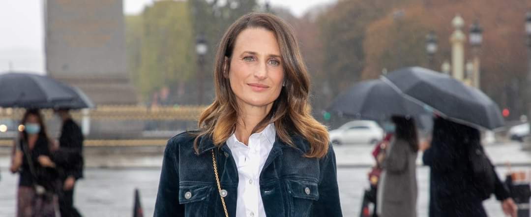 Camille Cottin signe avec l'une des plus grandes agences d'Hollywood, l'agence américaine UTA, qui représente Chris Pratt ou encore Timothée Chalamet.
La carrière de Camille Cottin va donc prendre une dimension internationale. 🎬 Bravo queen. 🙏