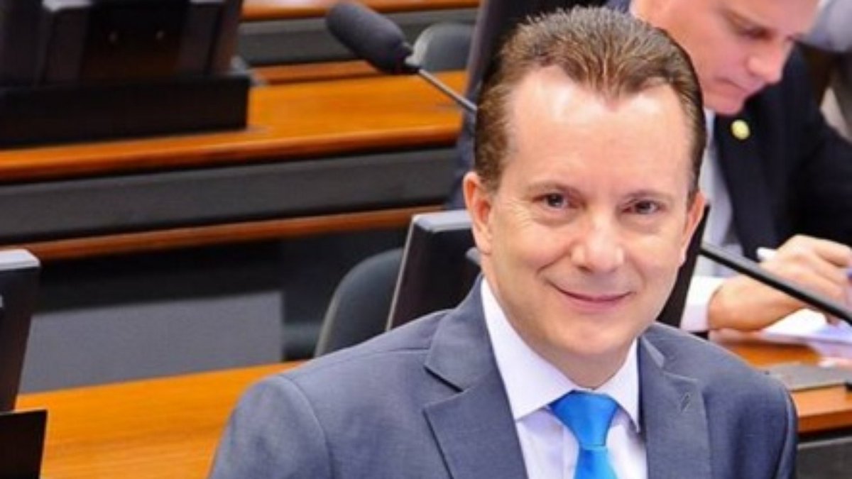 sensacionalista's tweet photo. Começou bem: Russomanno tem 150% das intenções de voto para eleição de 2024 https://t.co/NMIBgfQRnK