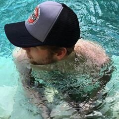 Luke Hemmings is a Golden Retriever; a thread