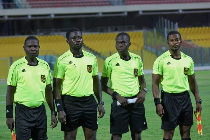 DavisClottey's tweet photo. They ensured the #GPL 2020/2021 got off to a great Start on Saturday, officiating @LegonCitiesFC (1-1) @BerekumChelseaF match which was Live on @startimesghana at Accra Stadium.
Stephen Balanguena, Doh Morrison (Ref), @MEGAMELIONE & Gilbert Adom Mensah
#RusRefair
#GPLReturns https://t.co/yRSsGFmo9d